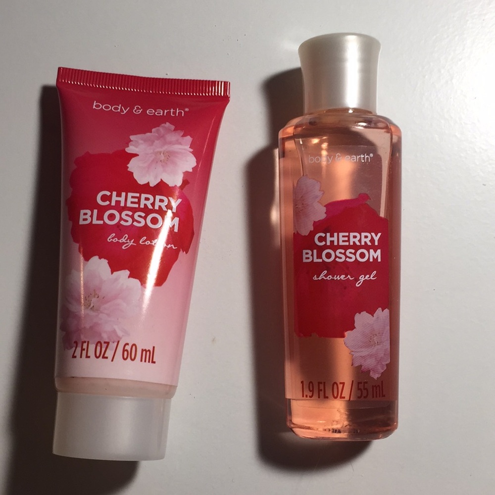 SHOWER GEL AND LOTION BUNDLE!! CHERRY BLOSSOM 🍒🌸